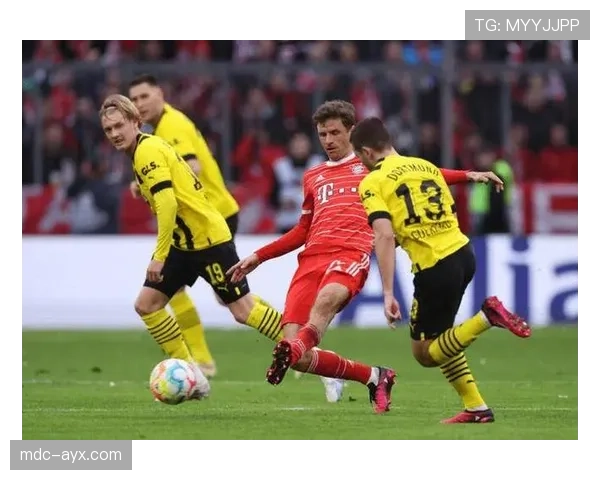 高位压迫反成软肋？拜仁防线屡遭打穿，问题藏不住了